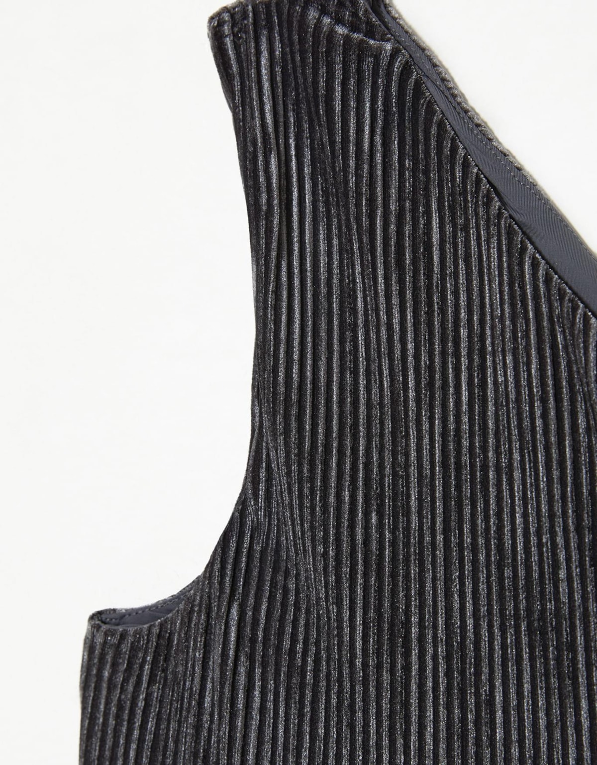 image_ae468915-d19b-4ba6-8196-e707b45fdbd9