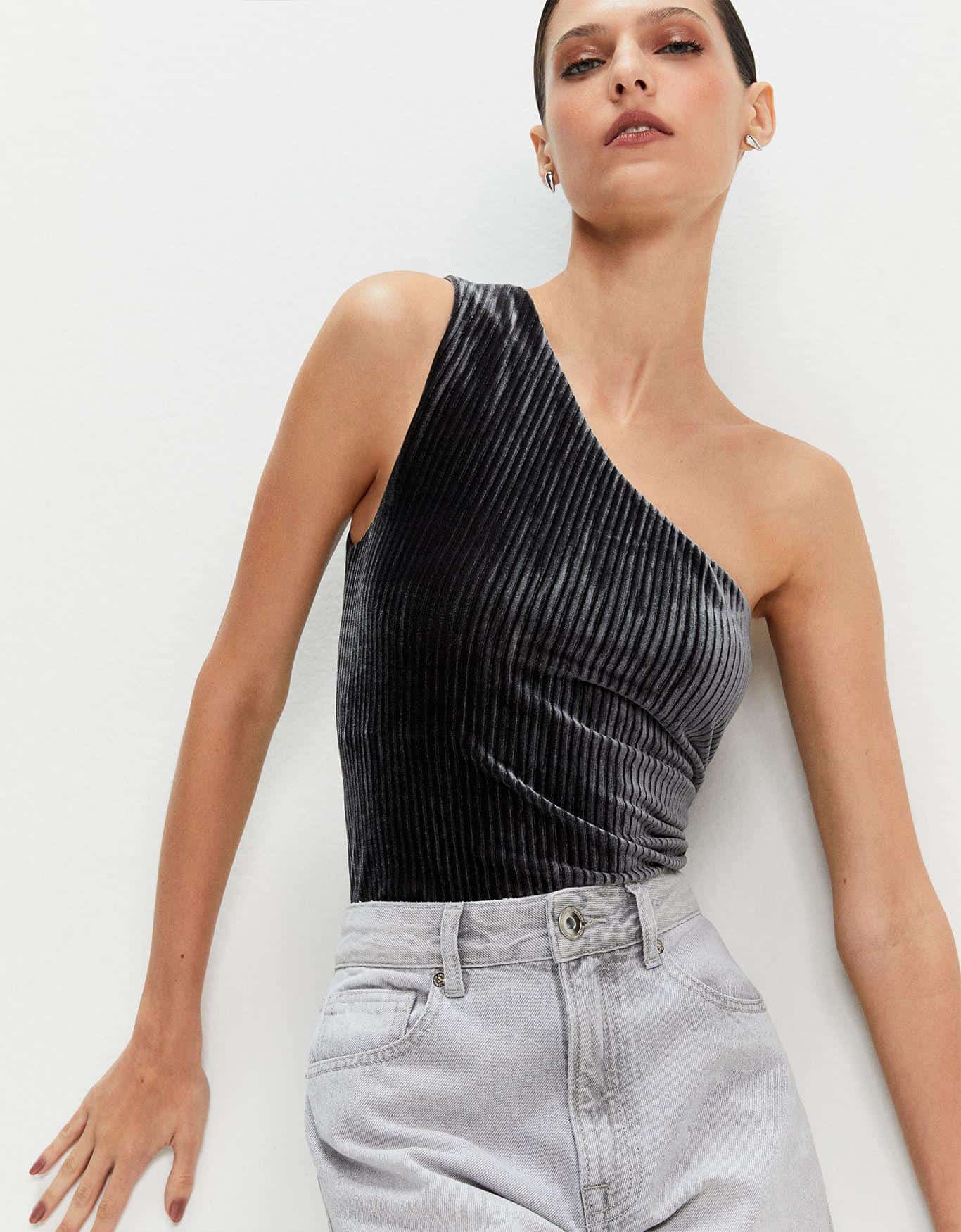 Blusa Malha Ombro Só Veludo Plissado