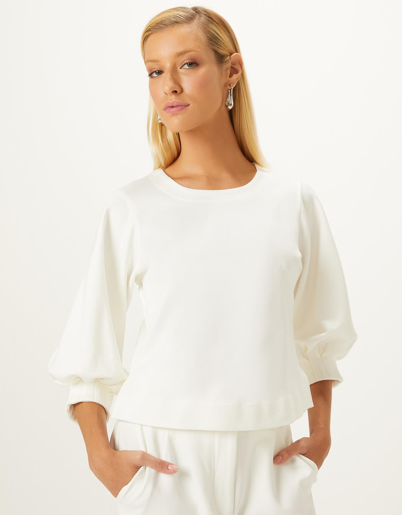 image_b60bd880-a6de-4621-8077-dcce17bca064