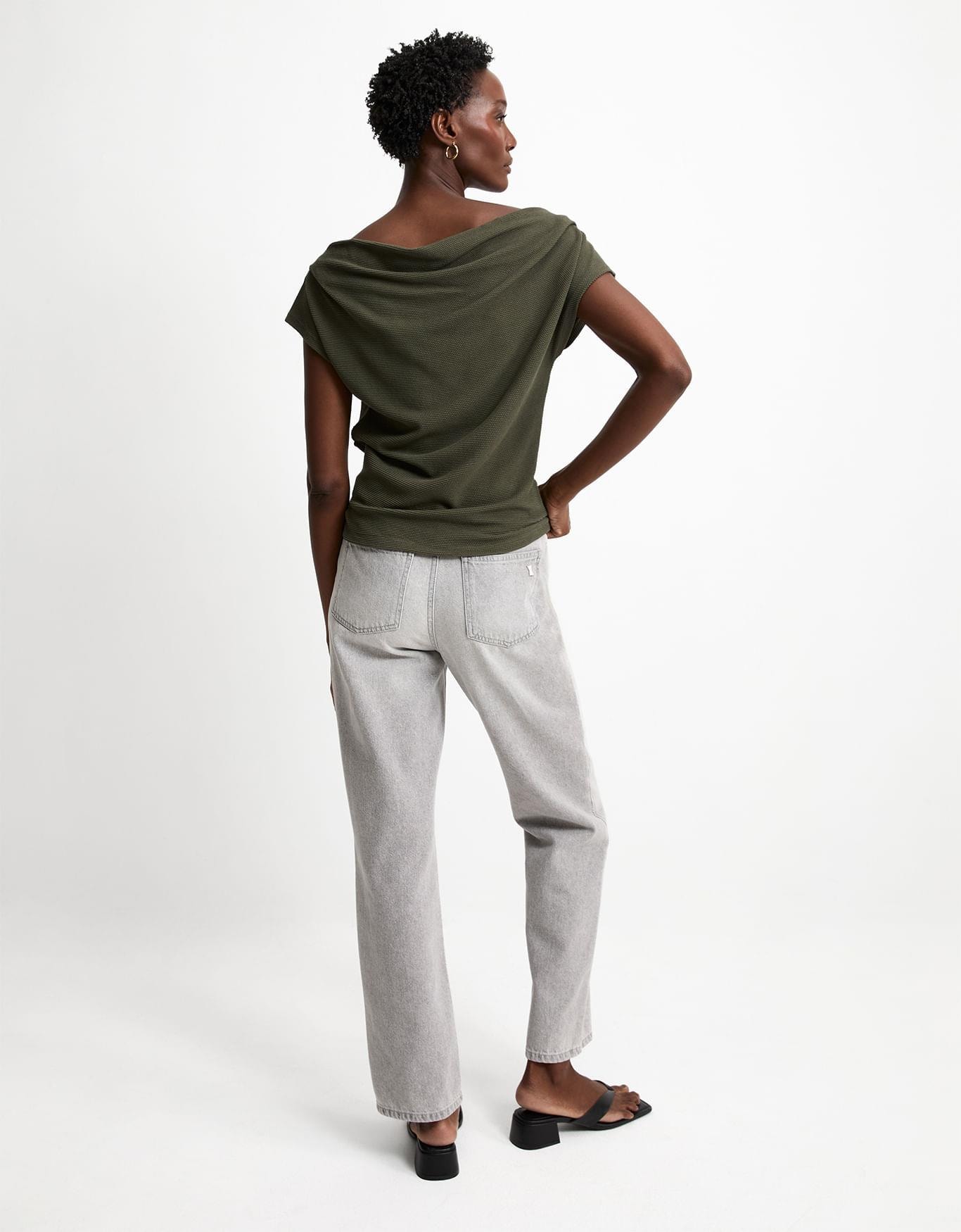 image_68e75265-f684-4db3-bea4-1c73704d6cd4