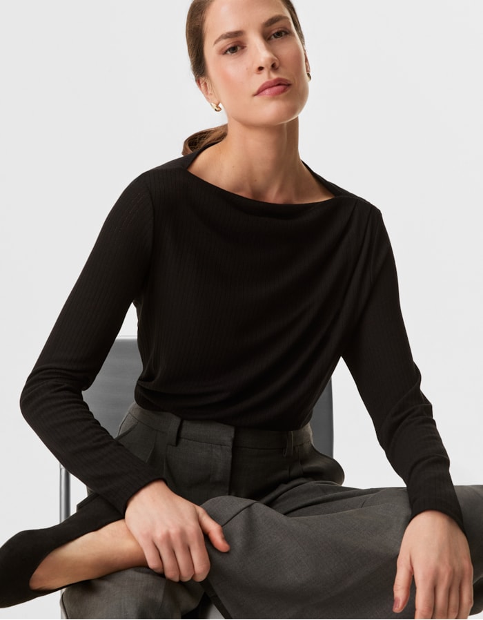 Shoulder — Blusa Malha Textura Pregas