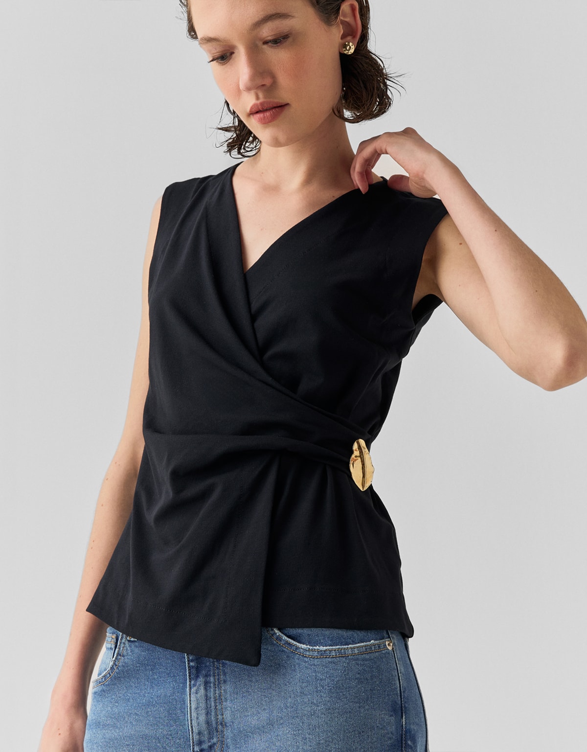 image_c60914a6-2ca7-43b9-91c9-09f4bfa6d98a