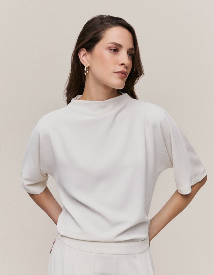 Shoulder — Blusa Manga Curta Gola