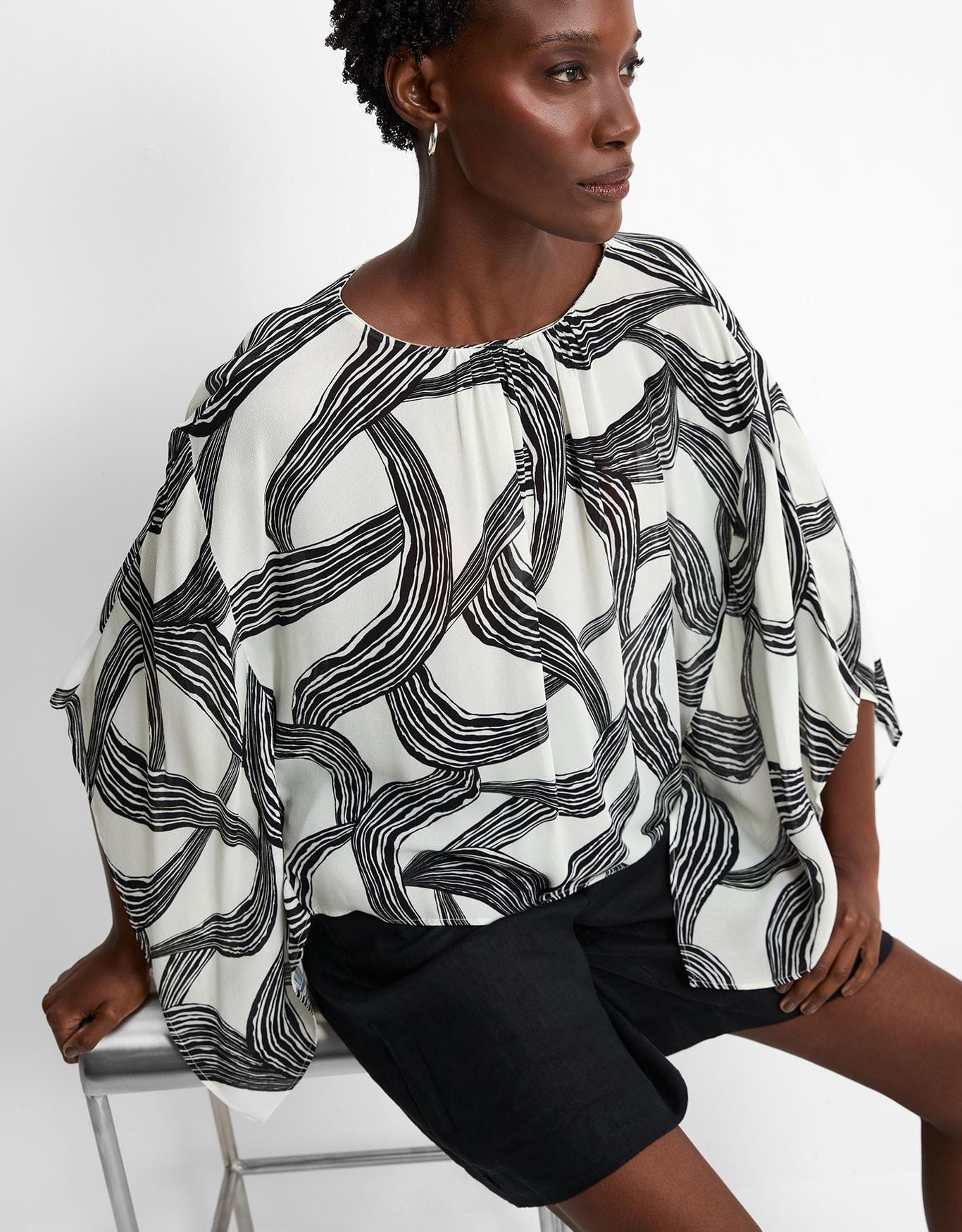 Blusa Manga Kimono Gráfico