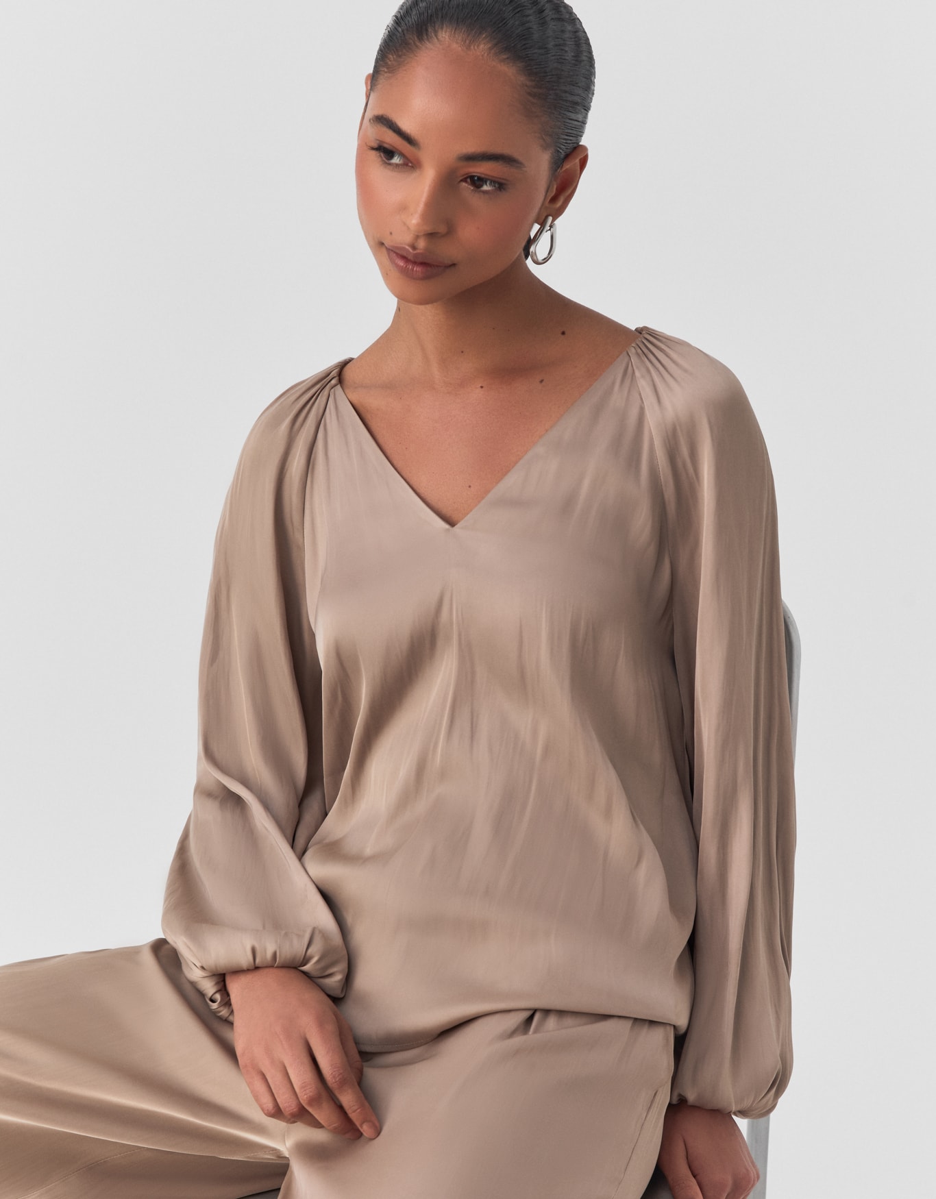 Blusa Manga Longa Acetinada