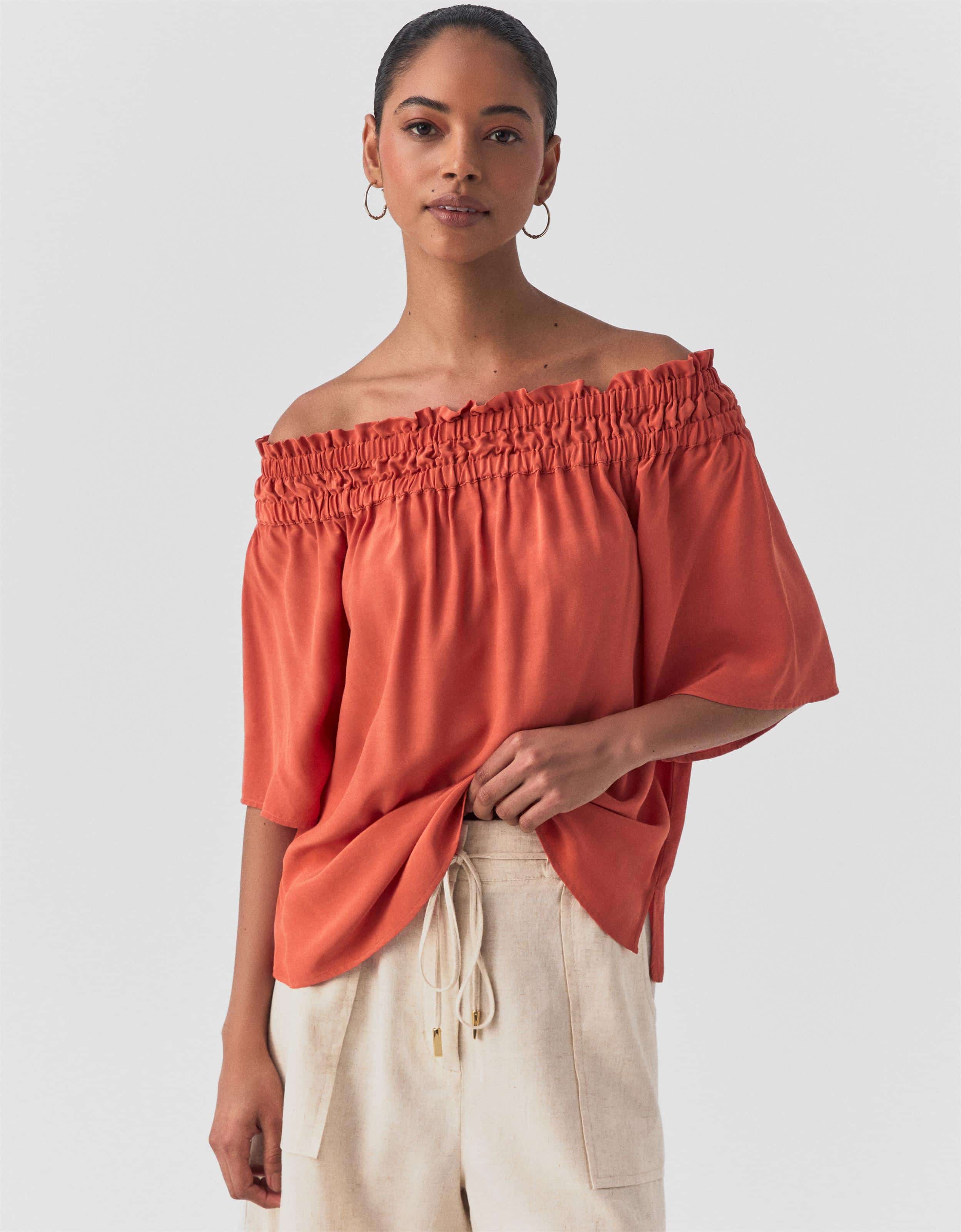 Blusa Ombro à Ombro Com Elástico