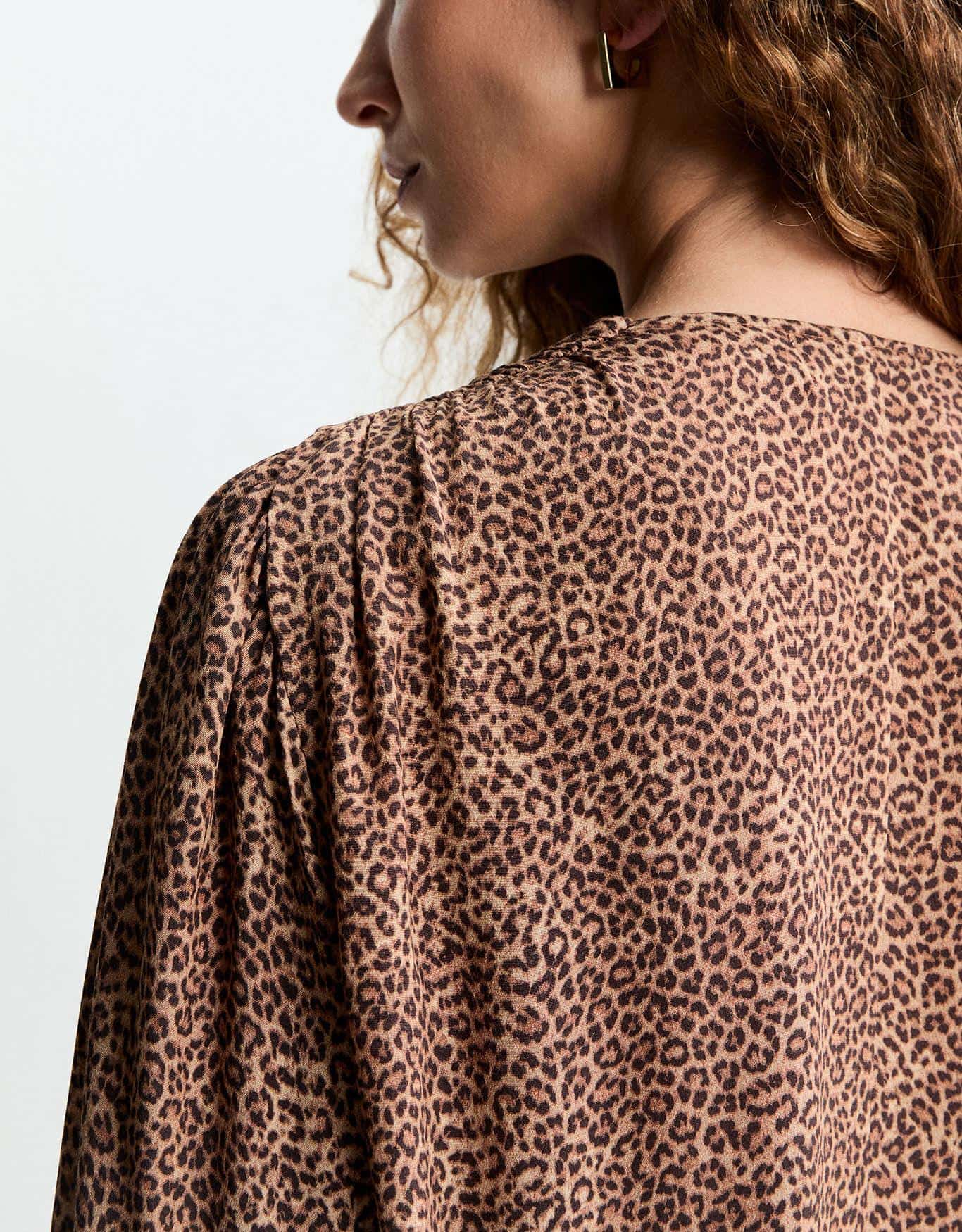 Blusa Onça Khaki