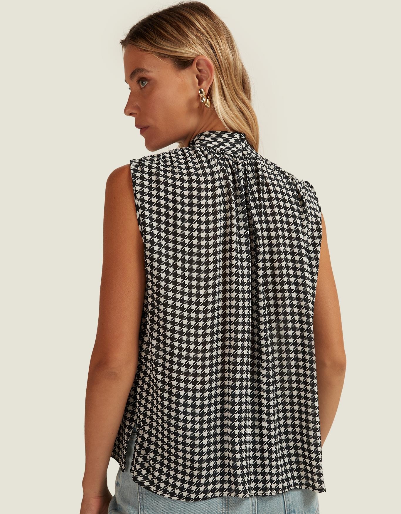 image_467af178-9f05-40fd-92a8-163641a0c44d