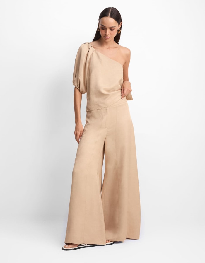 Blusa Pregas Assimétrica