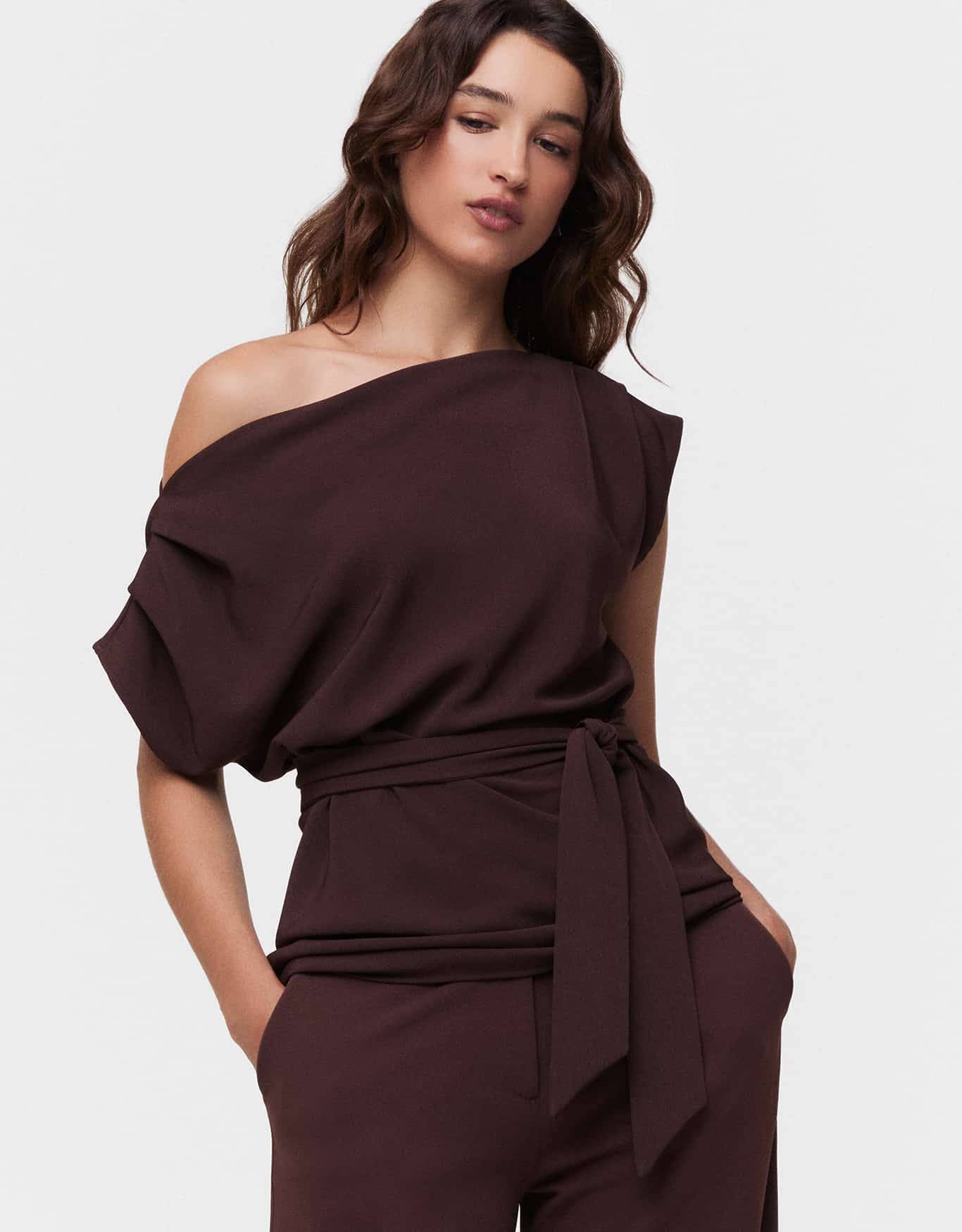 Blusa Pregas e Faixa