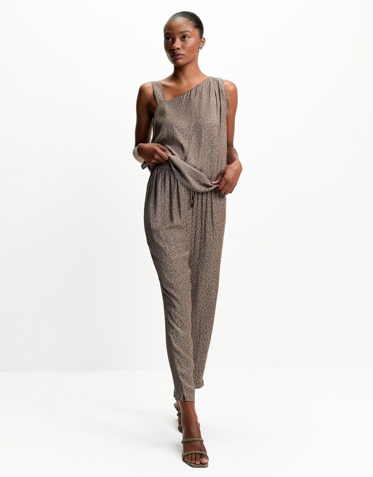 image_4f46f566-ac6b-4f89-b1ca-80b82c03f70d