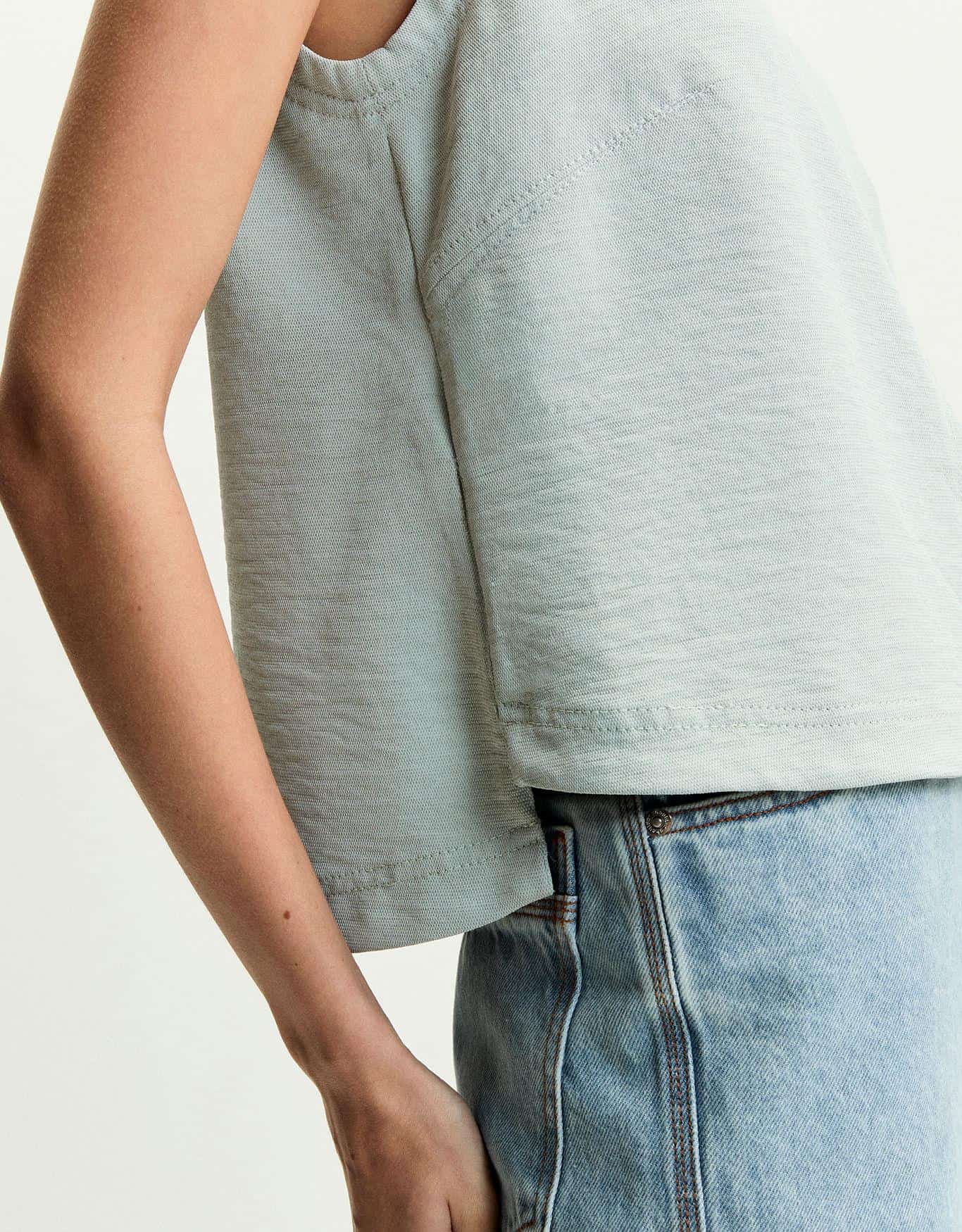 Blusa Reta com Zíperes