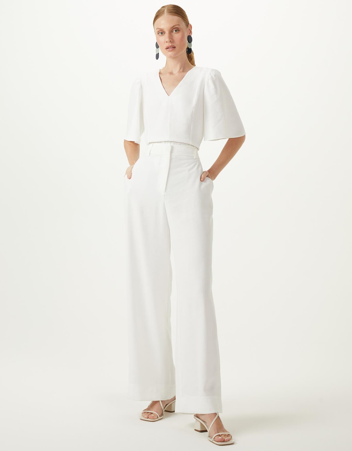 image_e8b4cf9a-d46f-4980-bbc8-206f7b06e6fc