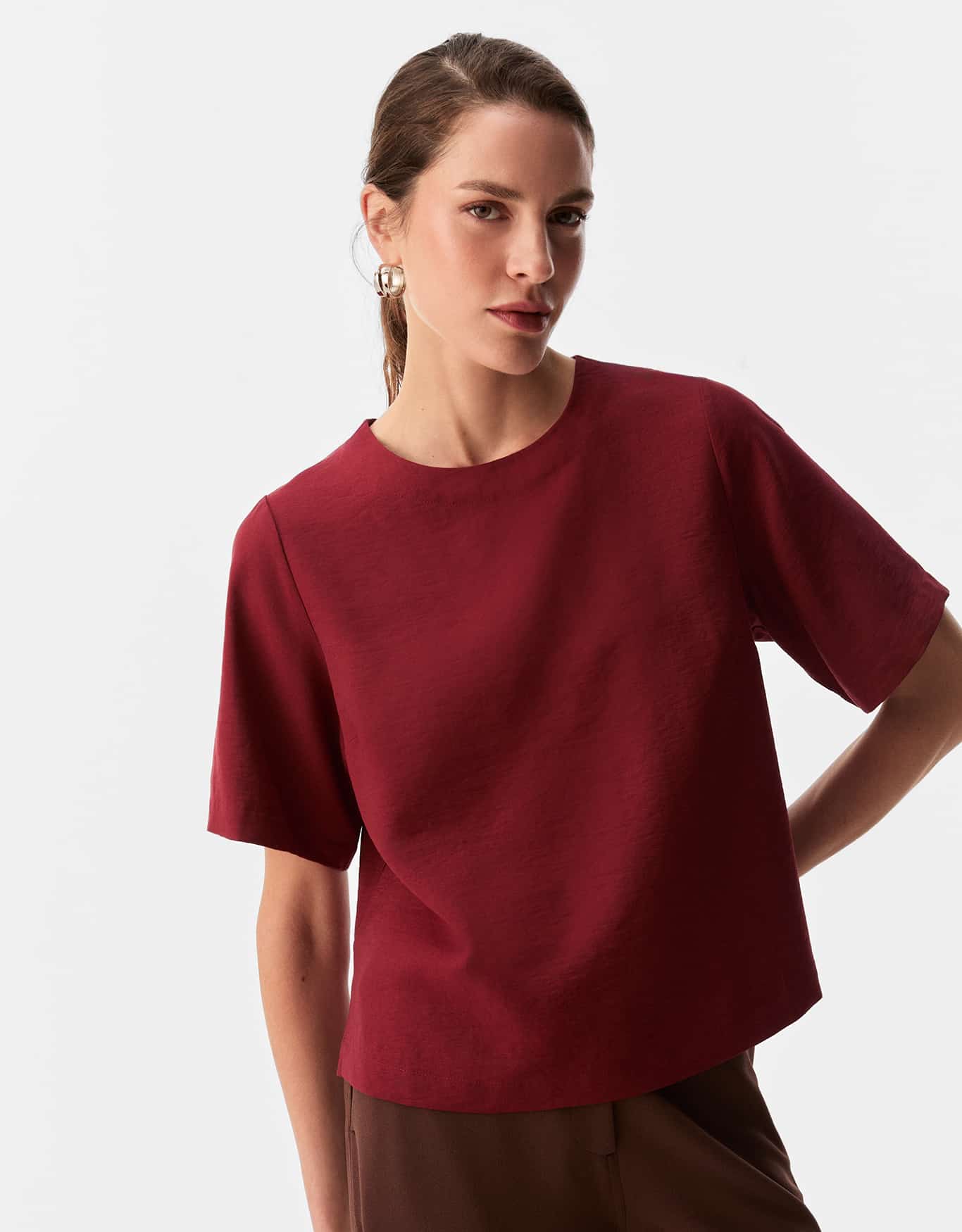 Blusa Reta Manga Curta Bordo