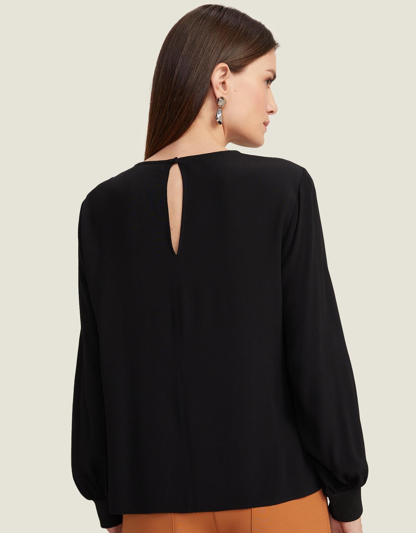 image_b90b8f3d-5d9c-46df-9290-4d2a05db676b