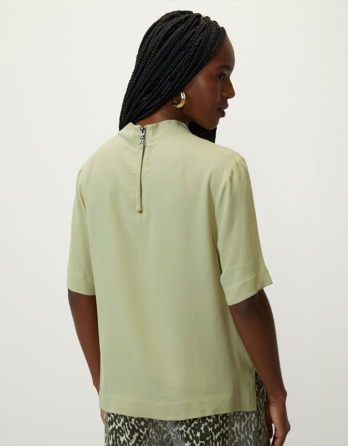 image_8a6cb3da-df94-49a9-82ee-37d198fb1704