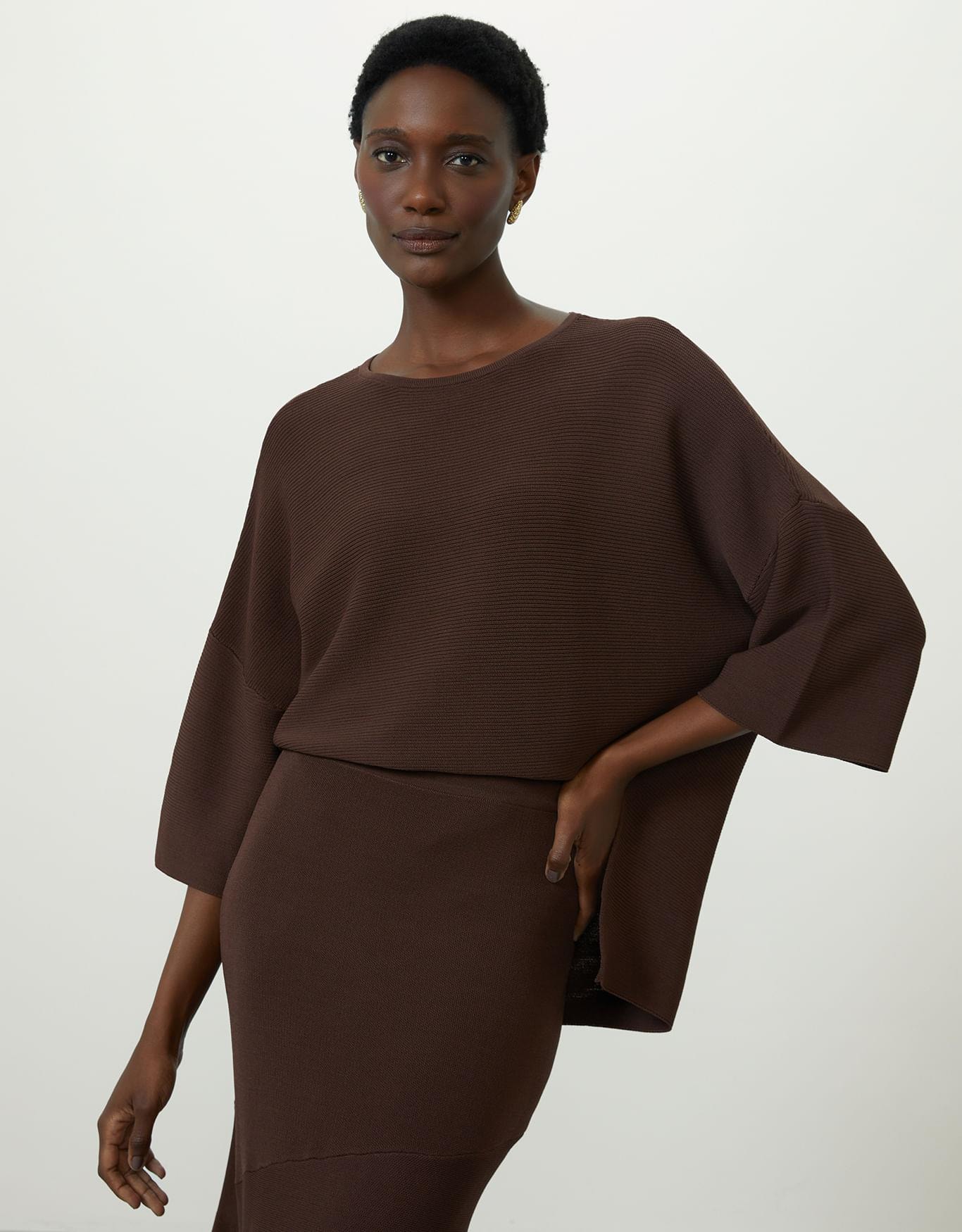 image_b692f85c-f55b-4cd2-b7c2-65f79a7ec90d