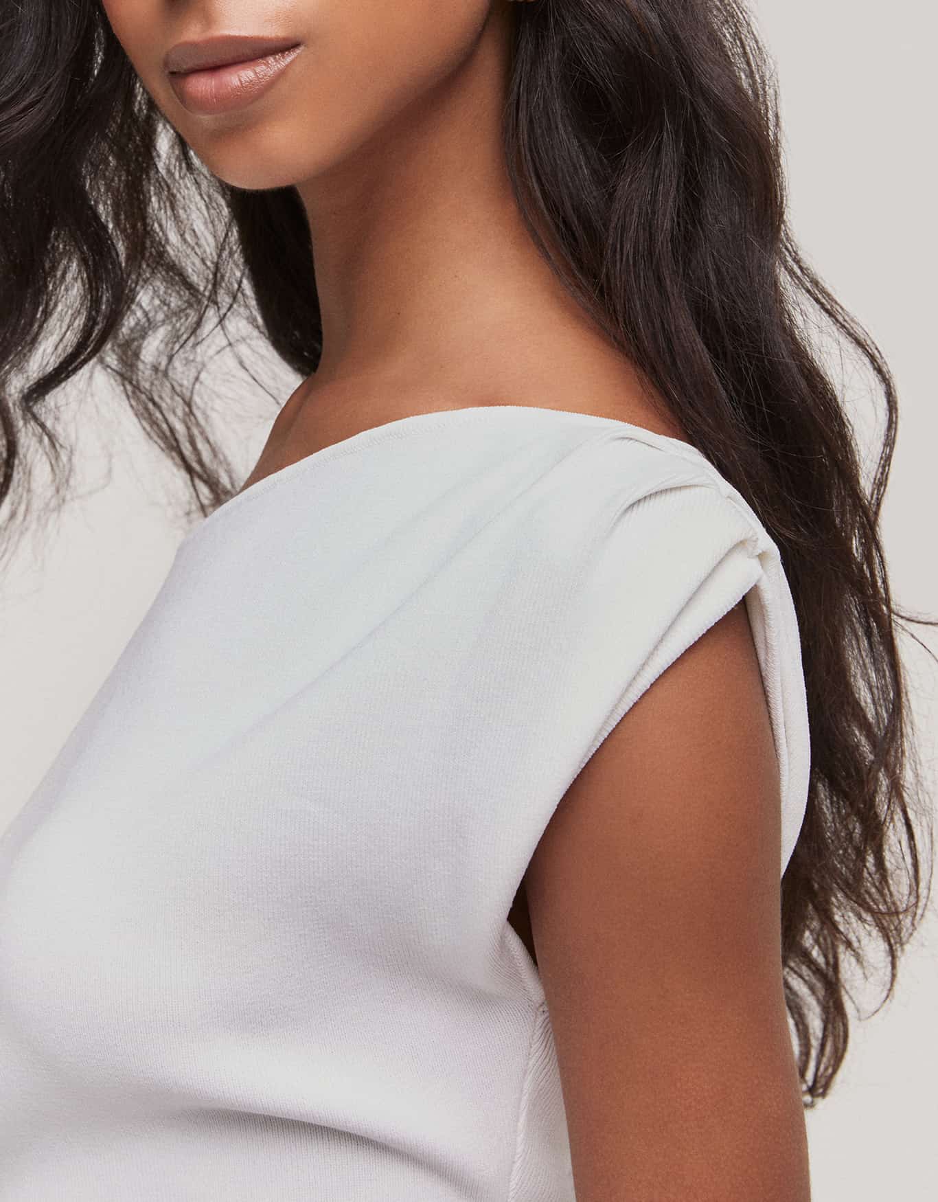 Blusa Tricot Assimetrica Off White