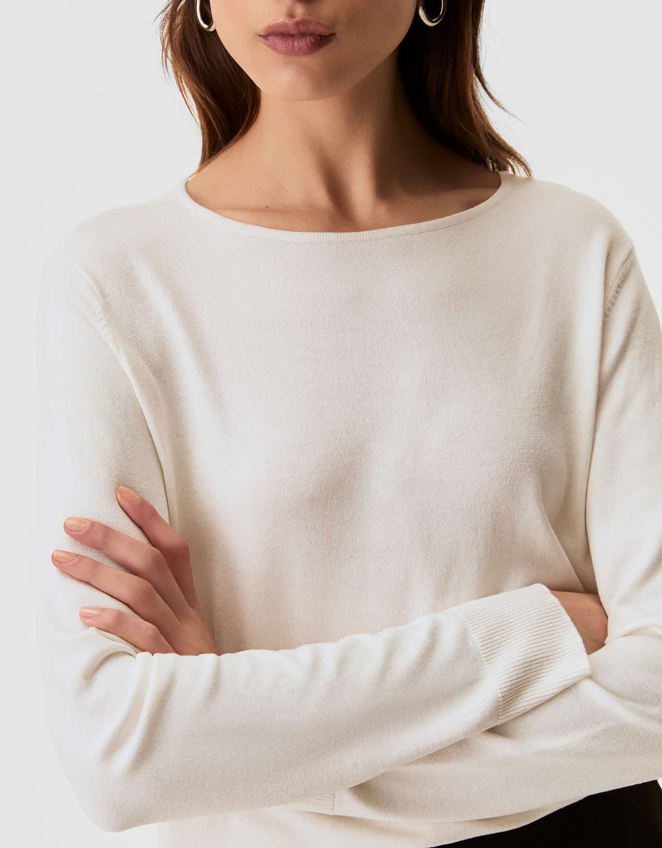 Blusa Tricot Básica Gola Redonda Off-White