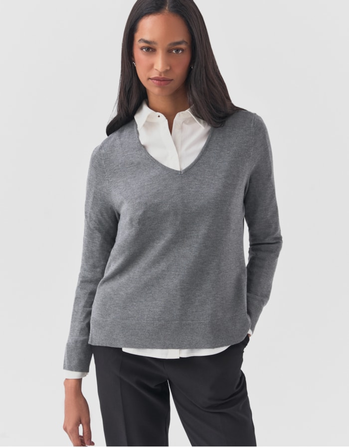 Shoulder — Blusa Tricot Básico Decote V Cinza