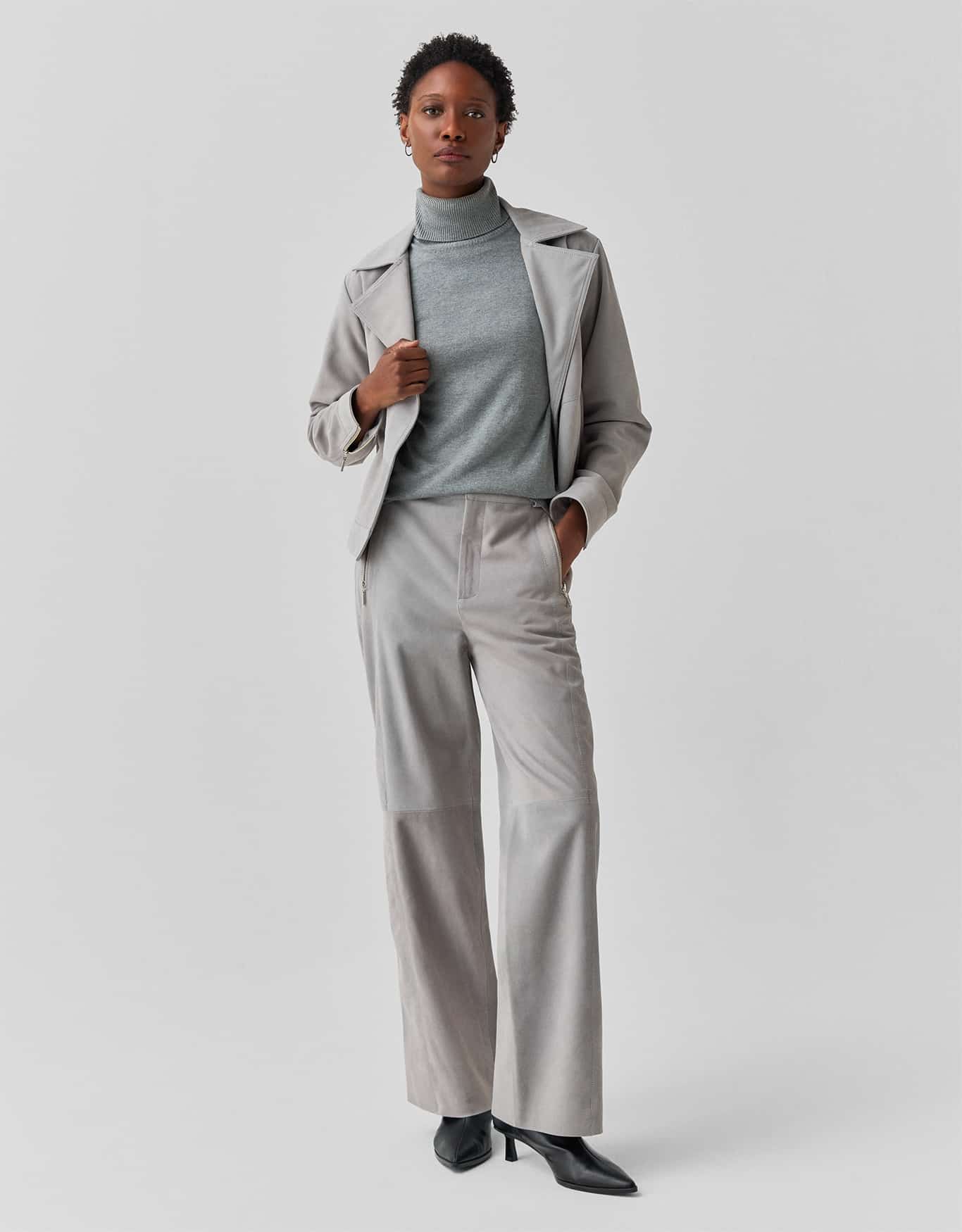 Blusa Tricot Básico Gola Alta Cinza