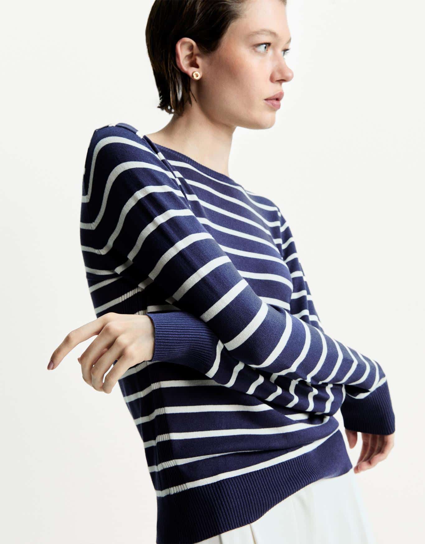 Blusa Tricot Básico Listrada Azul
