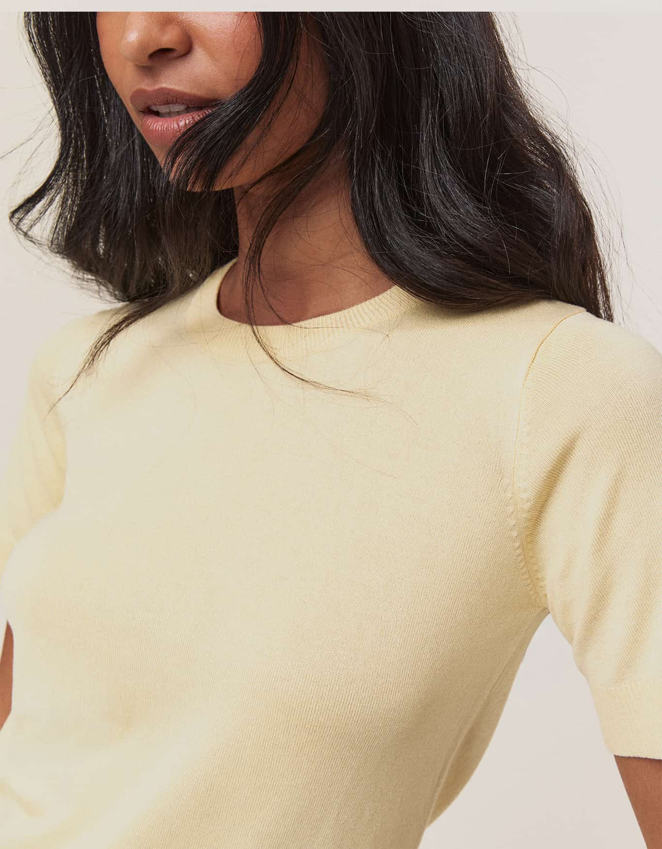 Blusa Tricot Básico Manga Curta