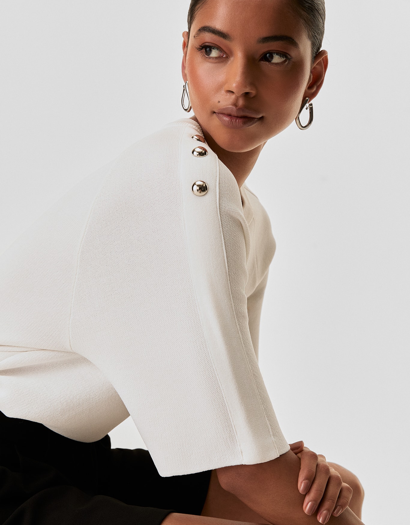 Blusa Tricot Botões Ombros
