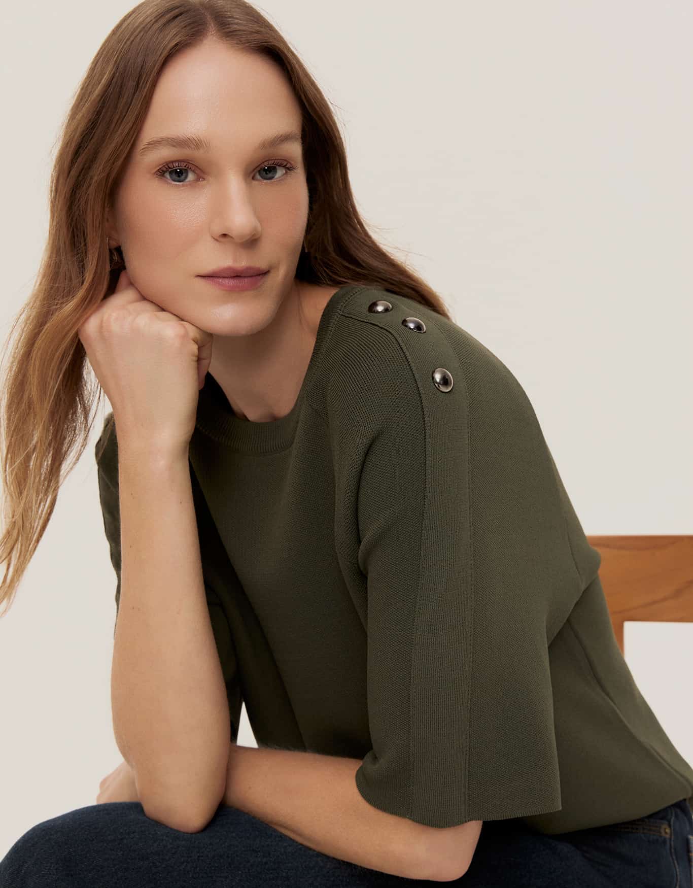Blusa Tricot Botões Ombros