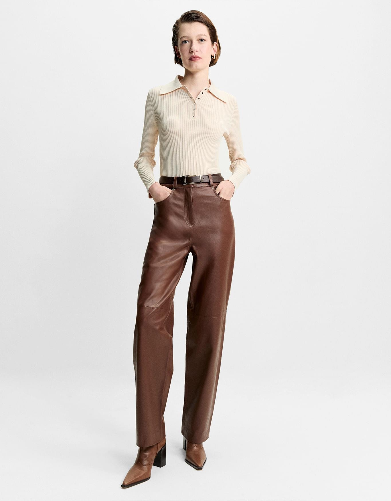 Blusa Tricot Canelada Botões