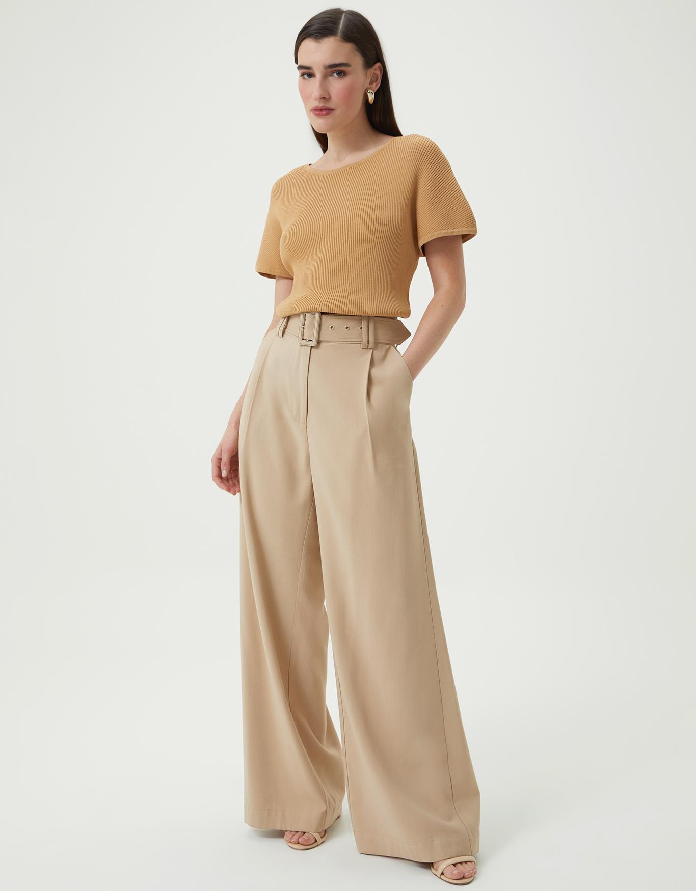 image_d63d176e-7642-4c26-9065-3e3e97edf565