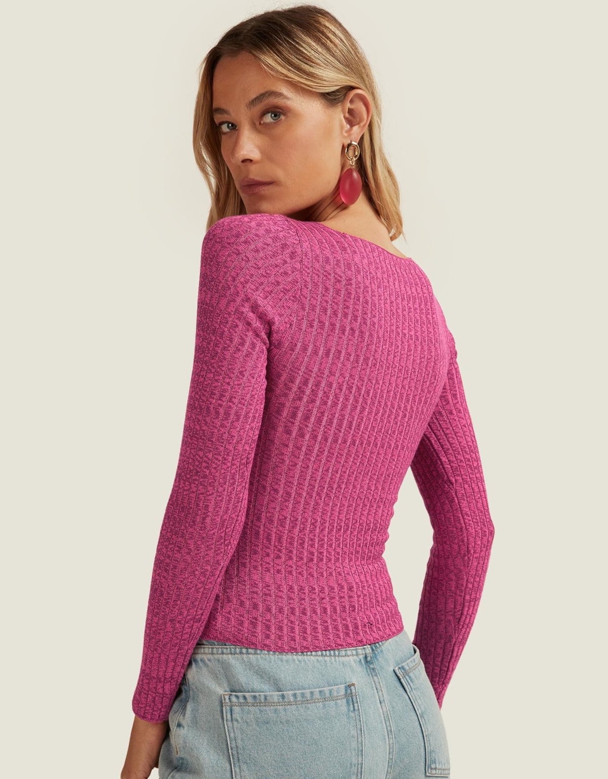 image_3b02b045-282d-48d8-a02d-4e0d3f5f5170