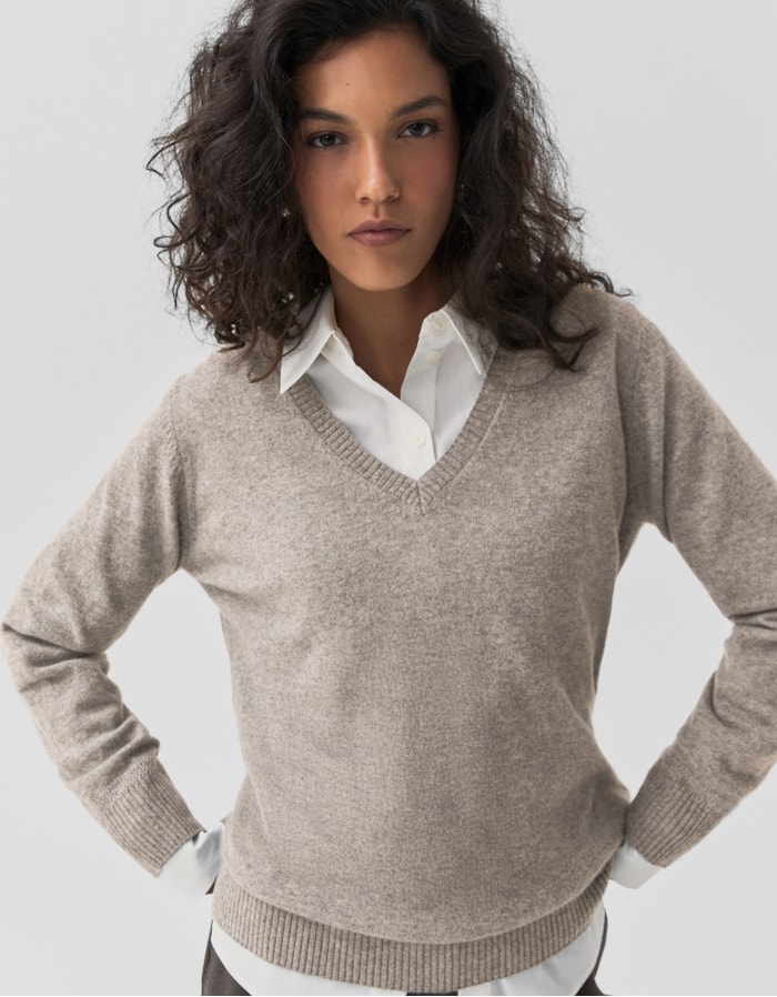 Shoulder — Blusa Tricot Cashmere Decote V Cinza