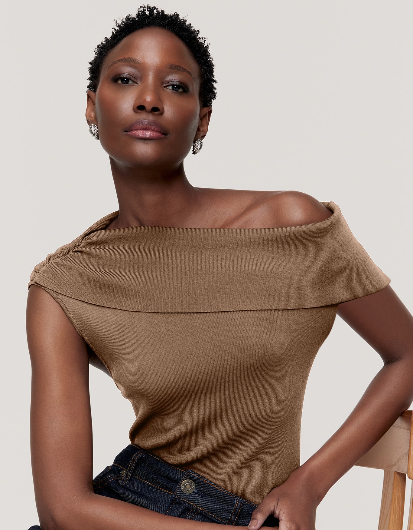 Blusa Tricot Decote Assimétrico