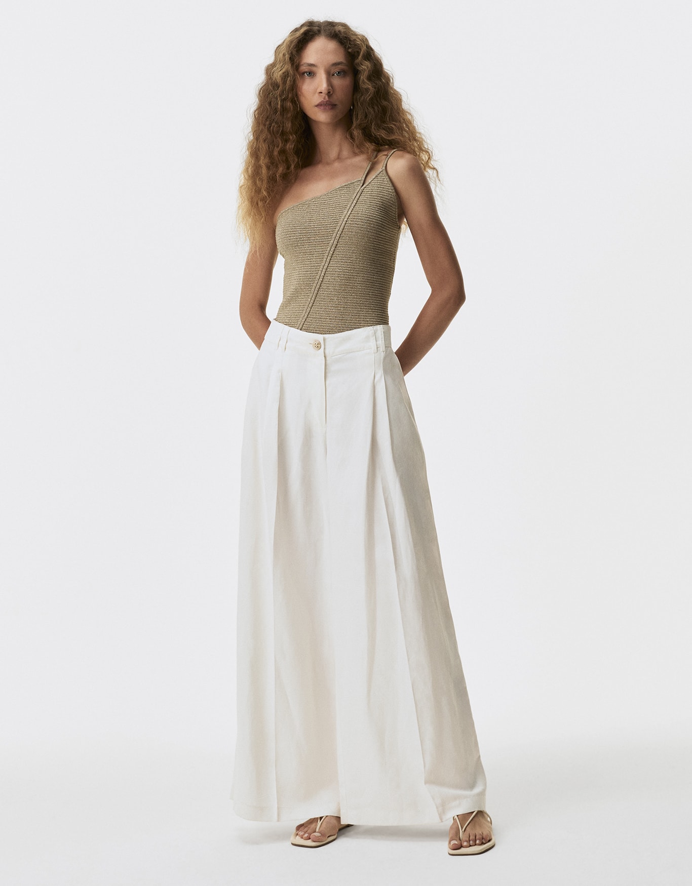 Blusa Tricot Dourada Um Ombro Só