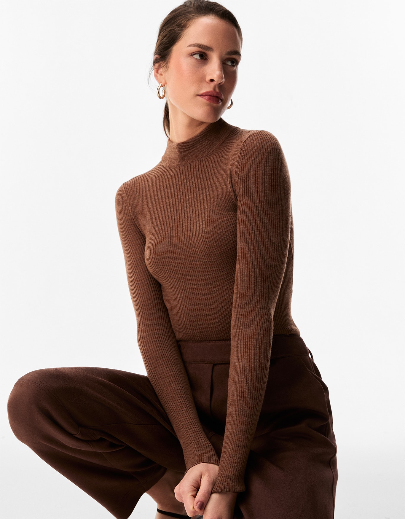 Blusa Tricot Gola Lã Marrom