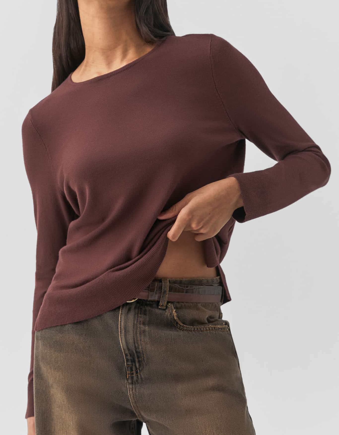 Blusa Tricot Gola Redonda Marrom