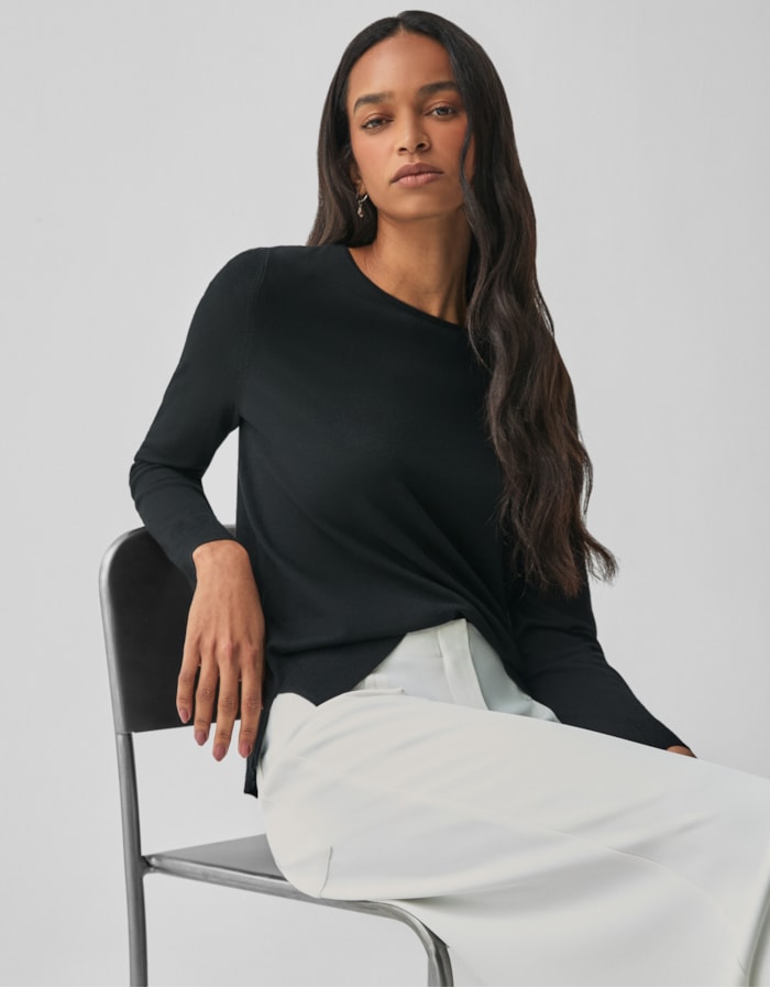 Shoulder — Blusa Tricot Gola Redonda Preto