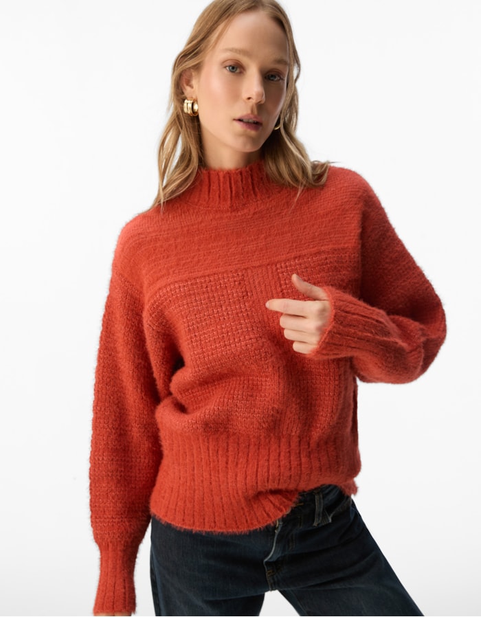 Shoulder — Blusa Tricot Pelinhos Laranja