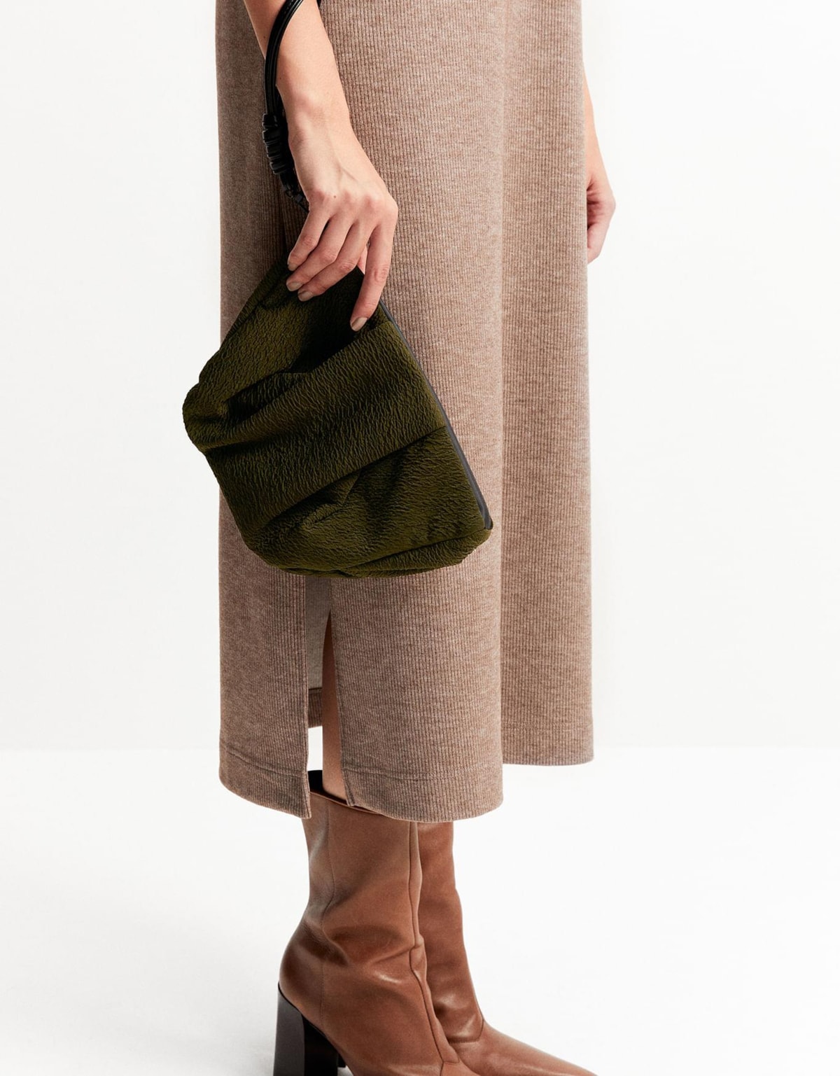 image_f56bd036-cb73-48bd-a989-80855145e7f6