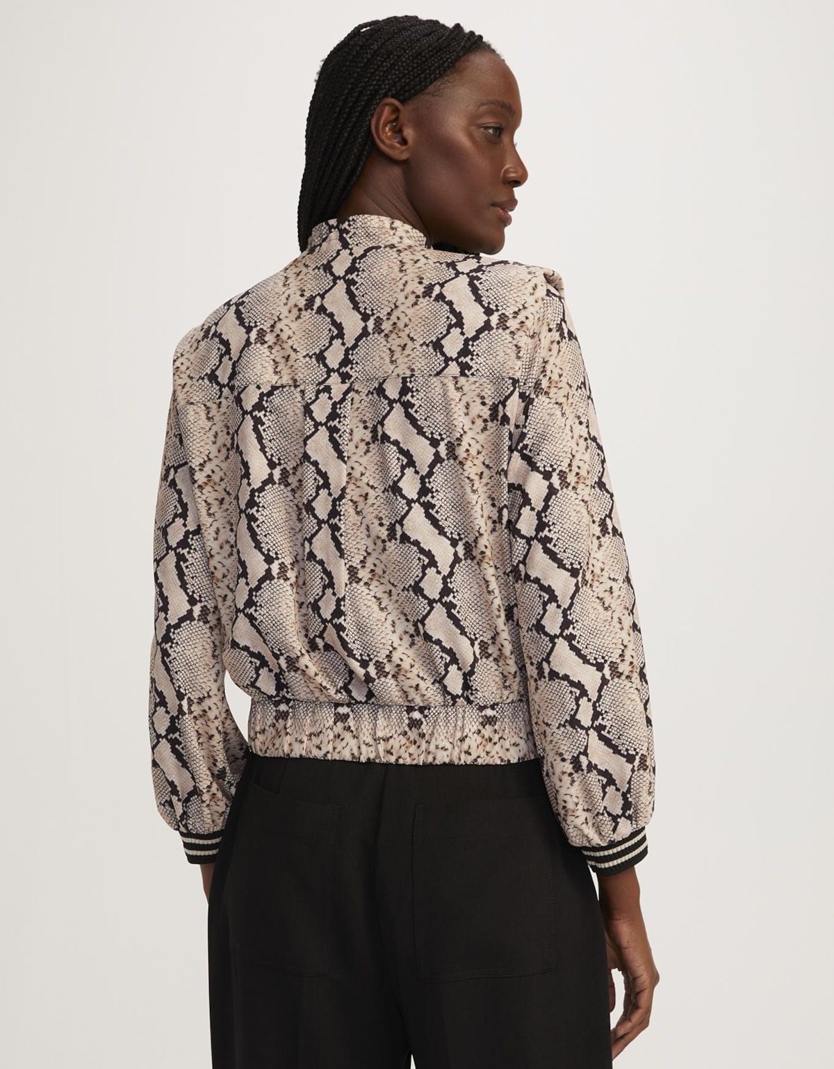 image_56b801e6-9e60-43e2-b654-1a4722fcf38b