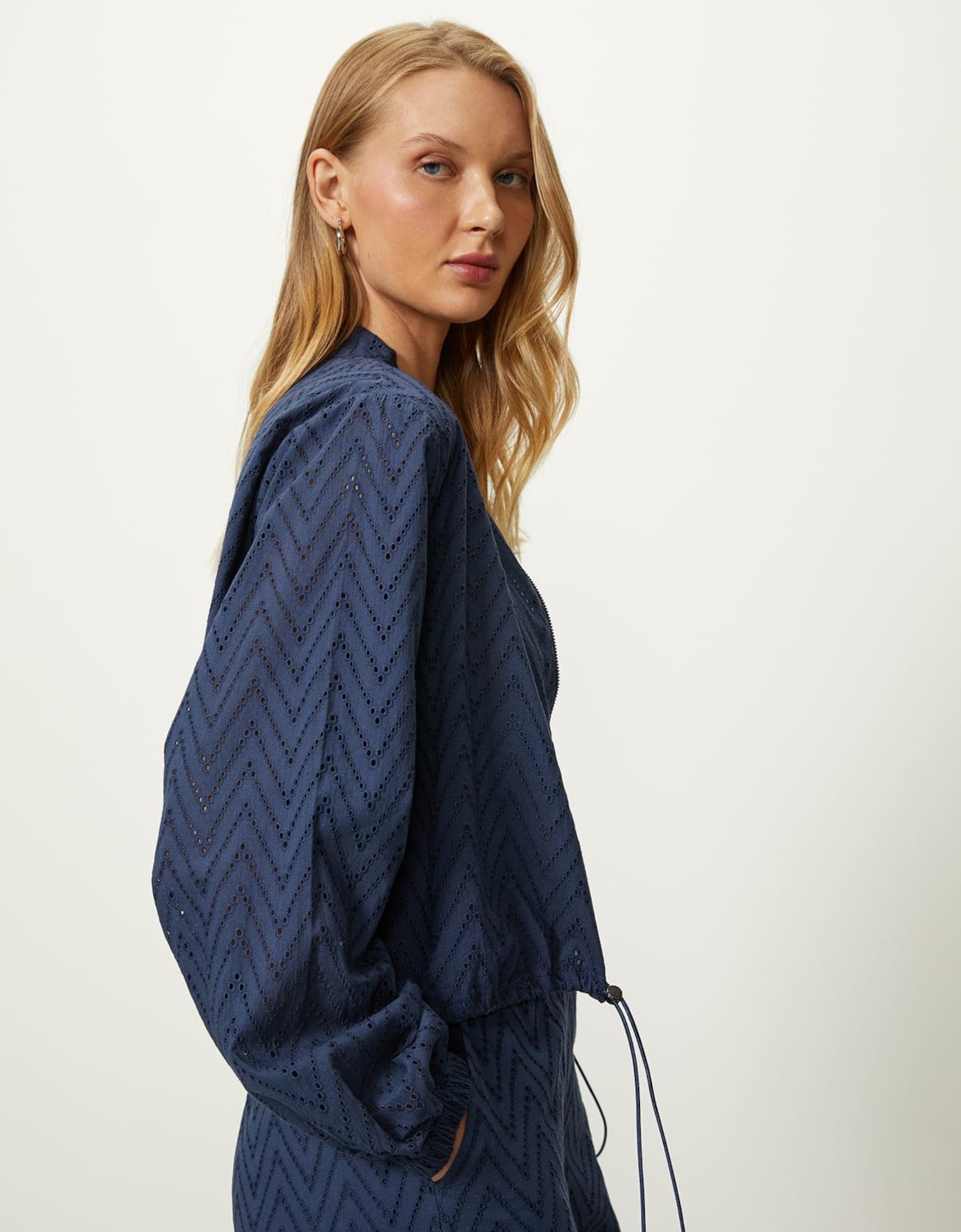 image_8b18d611-cf48-4c62-bb4e-00ca1654b902