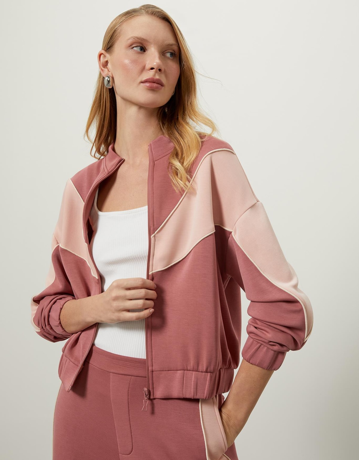 image_70c7466e-f7db-46ae-b470-1e325eb3cf04