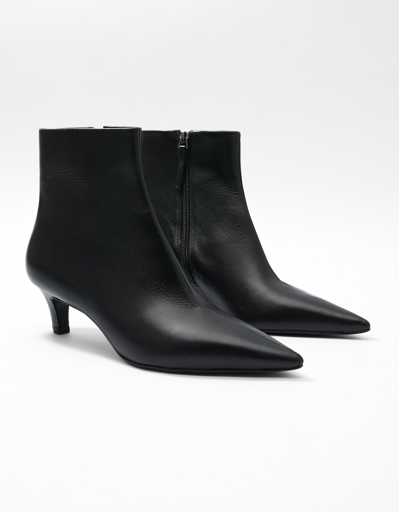 Bota Preto Bico Fino