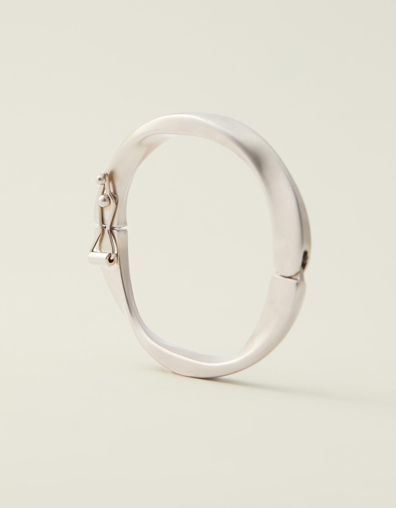 image_d95b21f7-dfbb-45cf-aa0c-4dd45b55da44