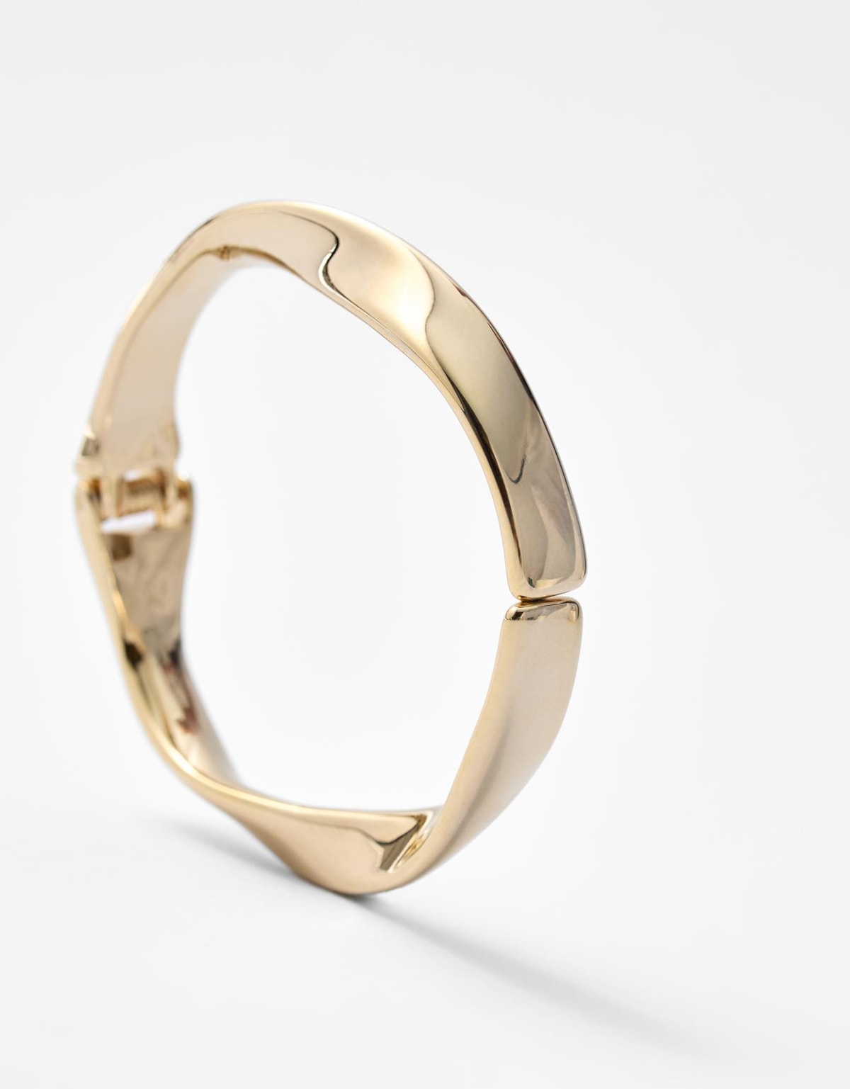 image_b8b49e5b-114b-4c7e-990c-95b389d00c2f