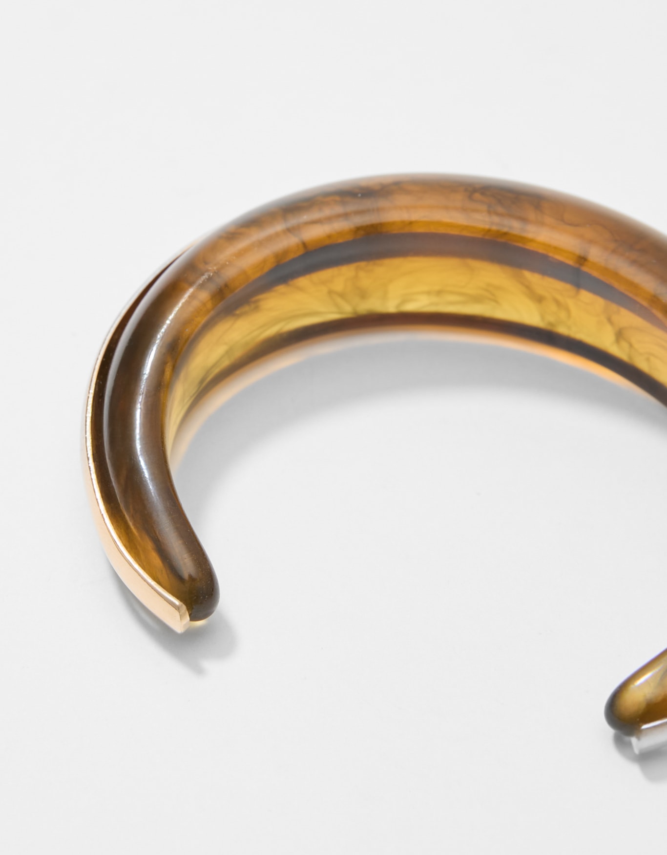 Bracelete Resina Haste Metal