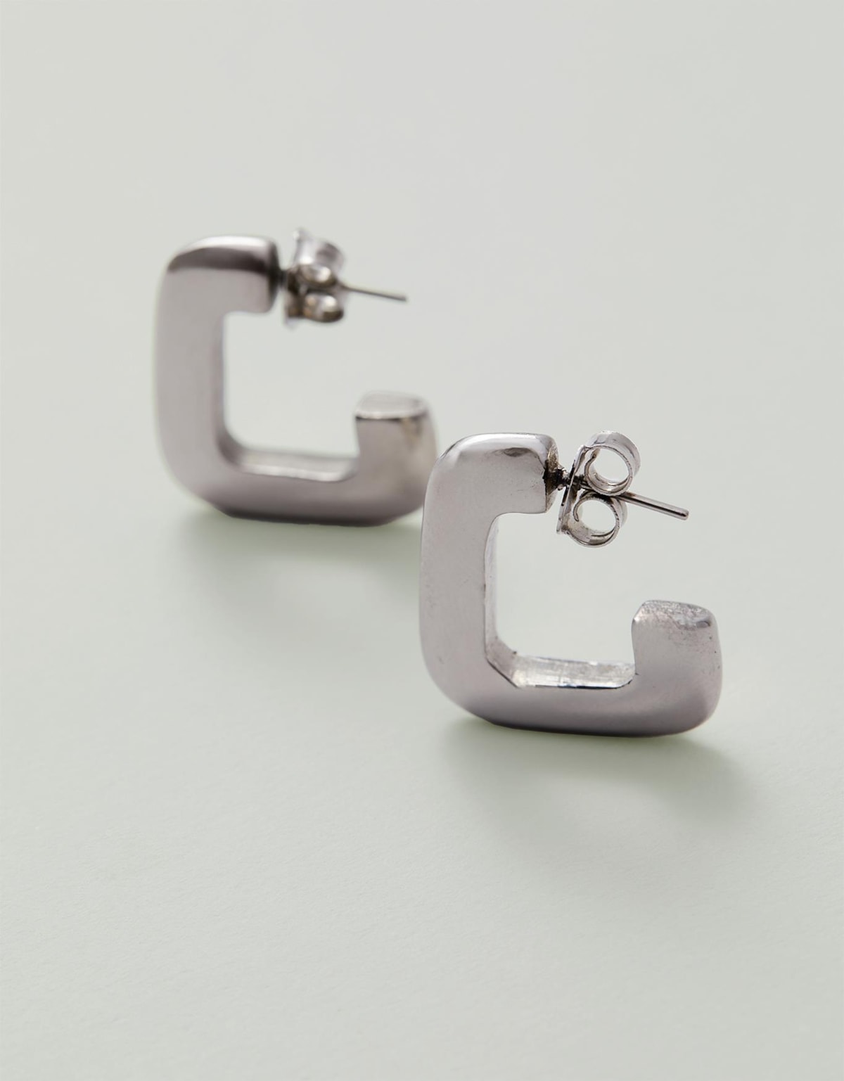 image_e6c259b1-4785-4dbb-a792-d2169216bdb9