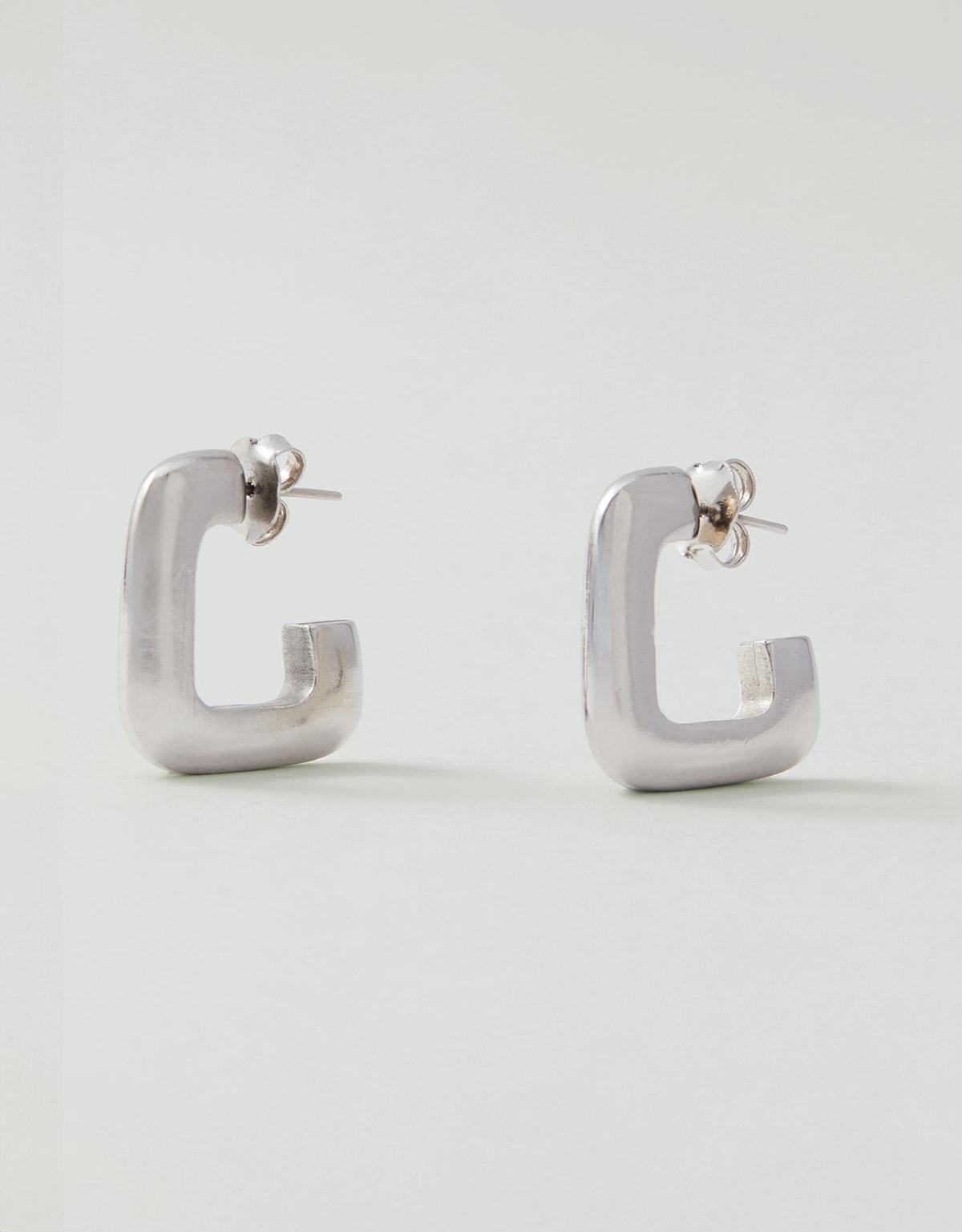 image_ef820bc4-0a5b-4d43-b57f-3b884f4456e1