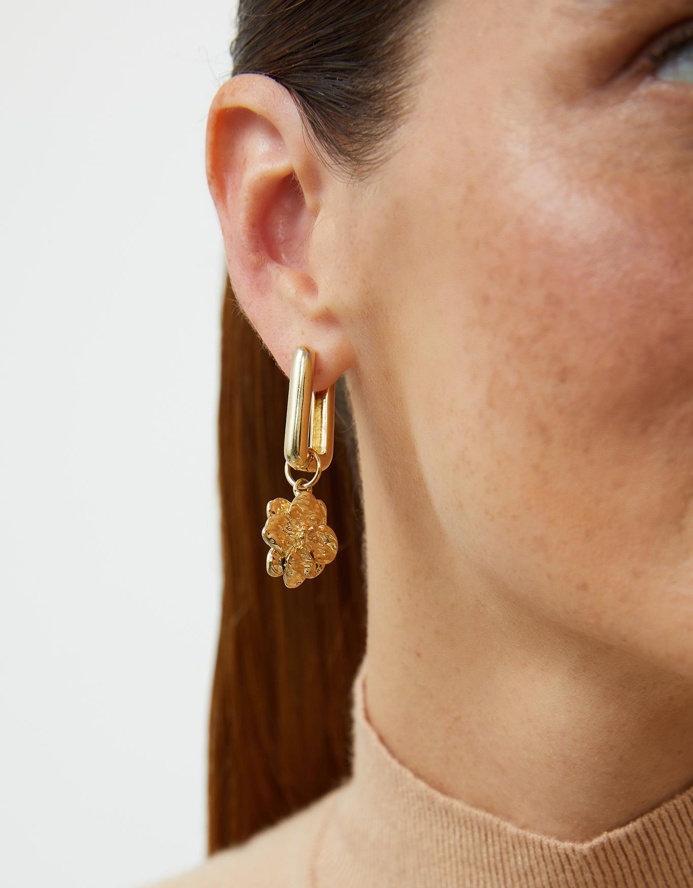 image_eac61b18-348b-4f40-962a-058993d6c7ed